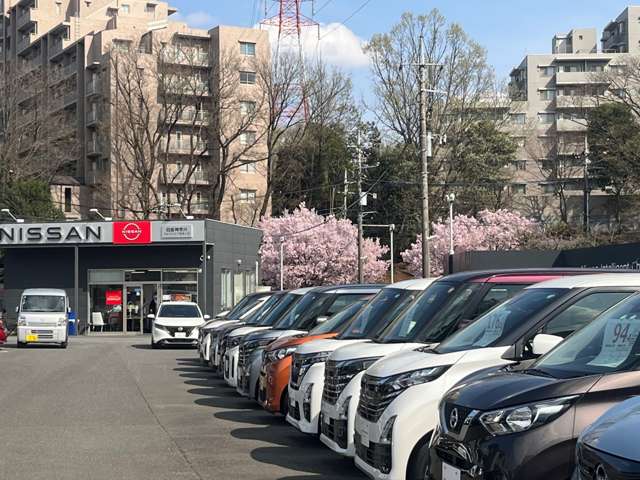 日産神奈川販売 Carスクエア百合ヶ丘