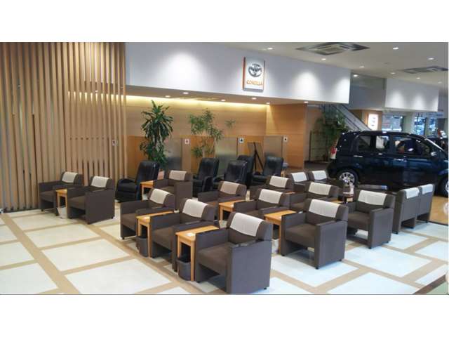 トヨタカローラ静岡(株) 富士店