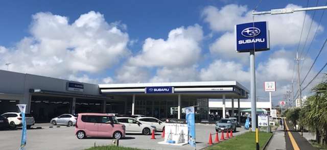 沖縄スバル 豊崎店
