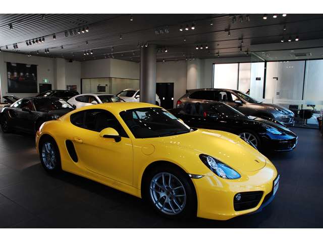 ポルシェセンター中大阪 認定中古車センター