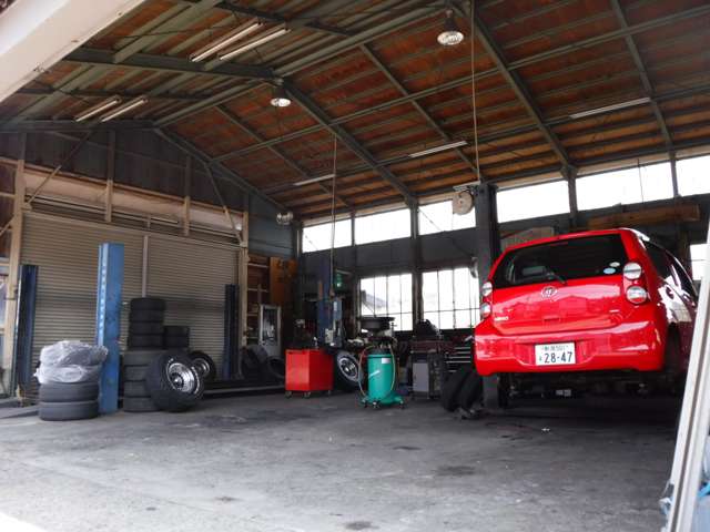 丸徳自動車整備工場