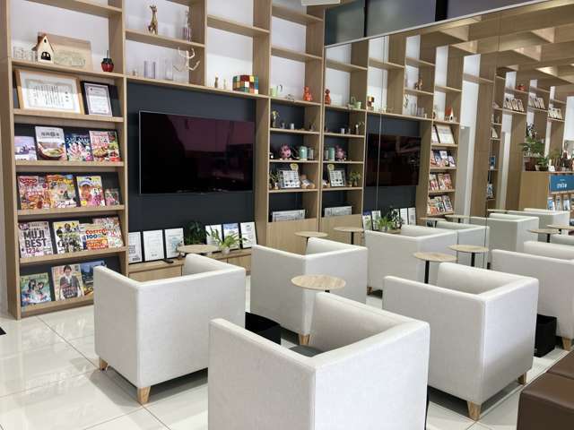 トヨタカローラ福岡 長尾店