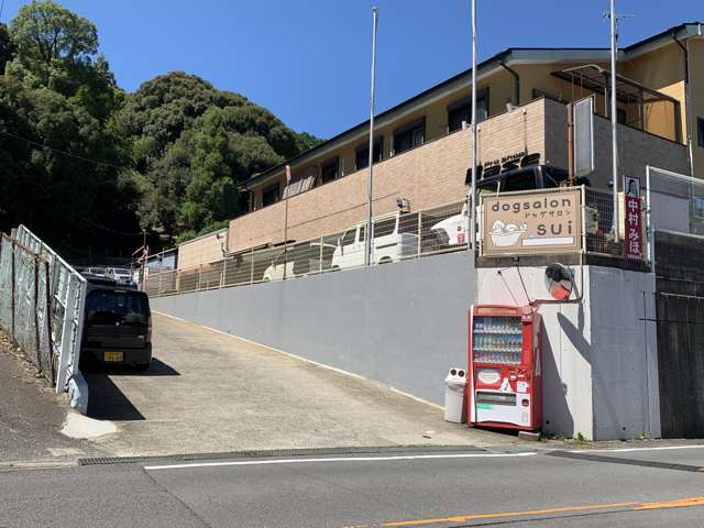 有限会社 ベース