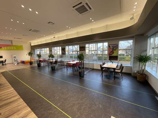 トヨタカローラ福島 西中央店