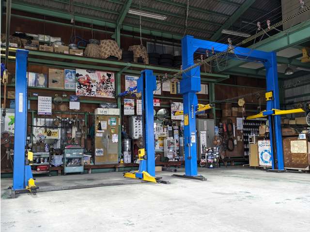 秦自動車工業株式会社