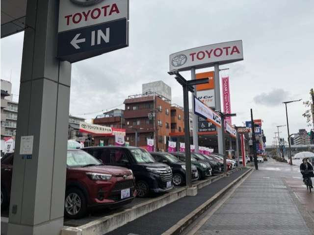 トヨタカローラ南海(株) 南港プラザ