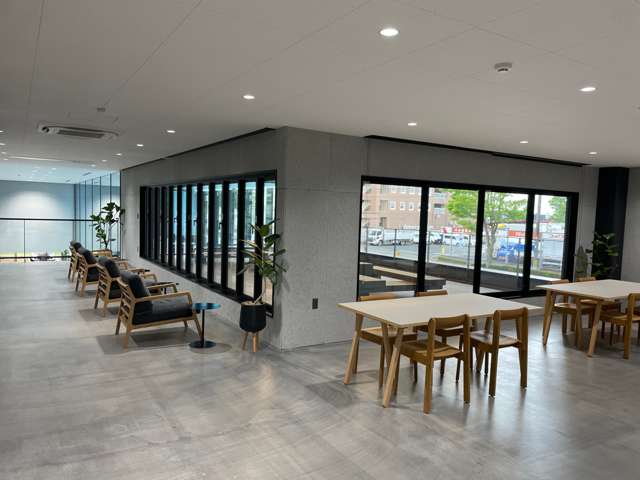 ユナイテッドトヨタ熊本株式会社 R325店