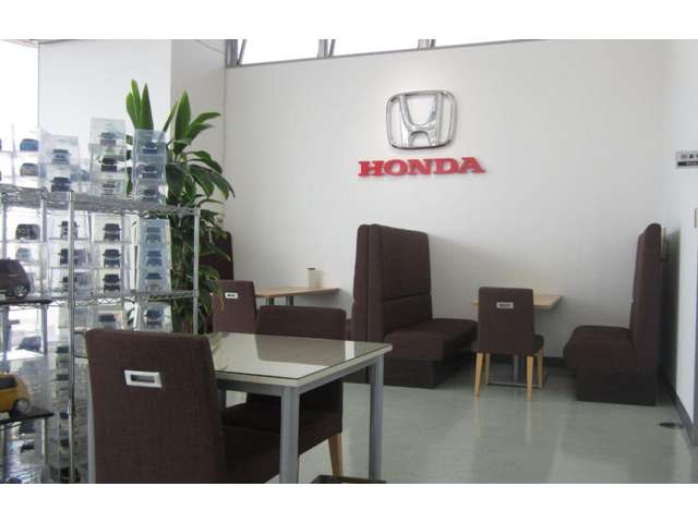 Honda Cars 千秋 泉店(認定中古車取扱店)