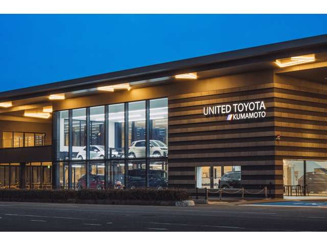 ユナイテッドトヨタ熊本株式会社 R325店