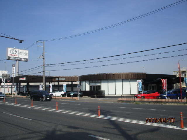 大阪トヨペット(株) 寝屋川店