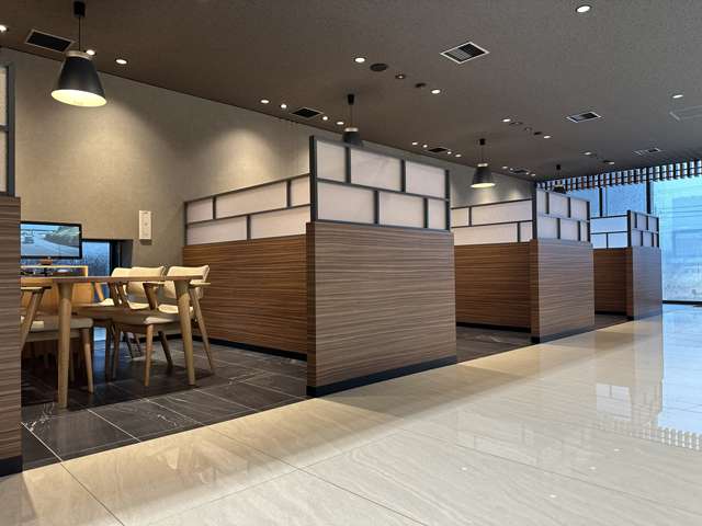 トヨタカローラ愛知(株) 蒲郡マイカーセンター