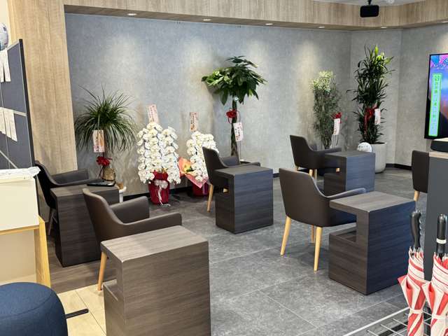 愛知ダイハツ(株) 半田店