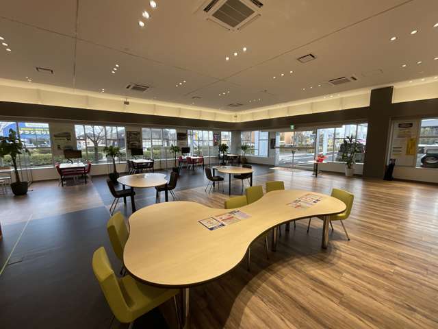 トヨタカローラ福島 西中央店