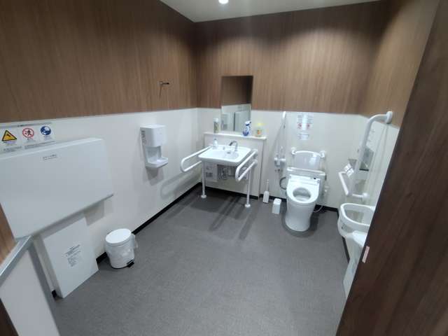 大阪ダイハツ販売(株) 泉佐野店