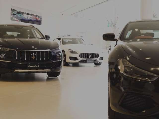 マセラティ大阪北