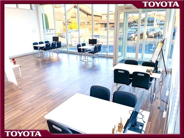 群馬トヨタ自動車(株) U-Park伊勢崎つなとり店