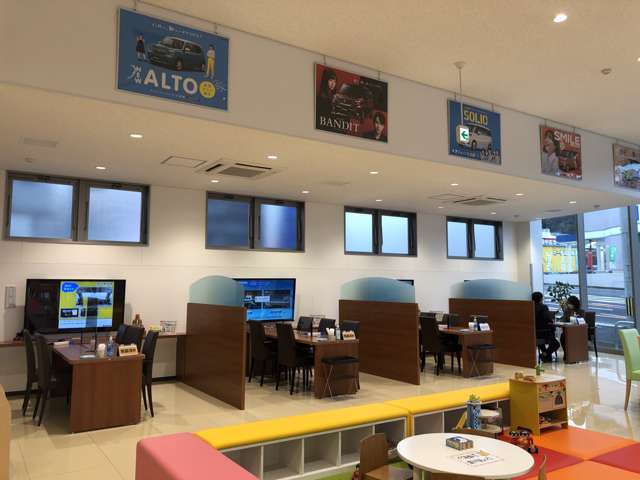 スズキ自販長崎 スズキアリーナ佐世保大塔