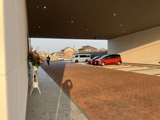 トヨタカローラ三重(株) トヨタカローラ三重 松阪店