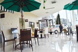 トヨタカローラ神戸(株) 神戸北センター