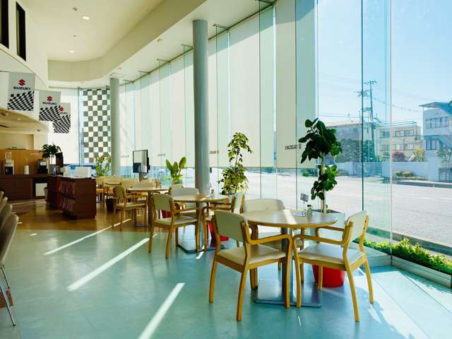 株式会社スズキ販売新兵庫 スズキアリーナしらさぎ北