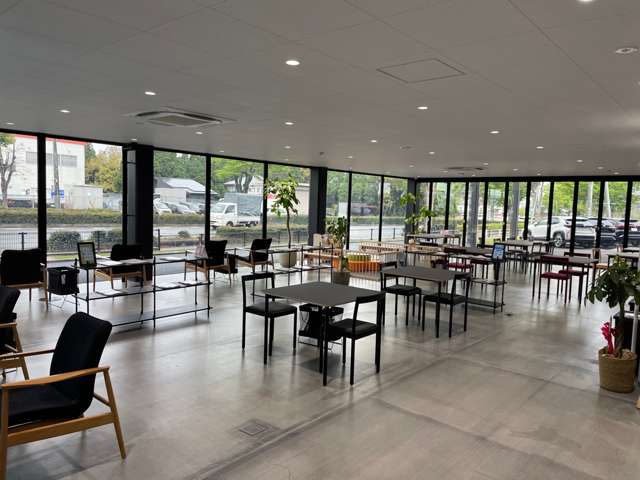 ユナイテッドトヨタ熊本株式会社 R325店