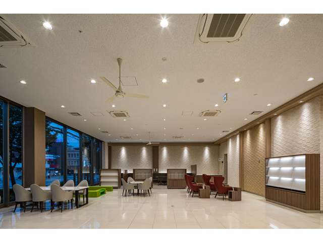 ネッツトヨタゾナ神戸(株) 川西店