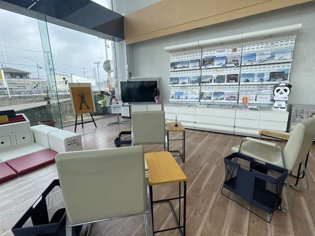 福島日産自動車 郡山香久池店