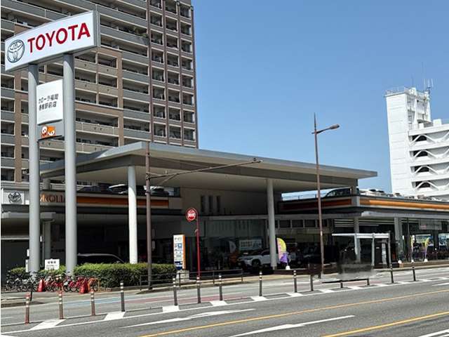 トヨタカローラ福岡 香椎駅前店