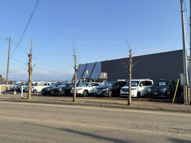 HONDA CARS上越中央 高田公園店