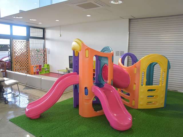 琉球日産自動車 浦添店