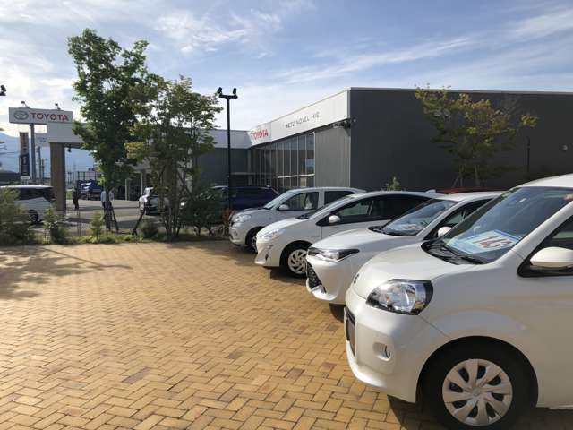 ネッツトヨタノヴェル三重(株) ネッツトヨタノヴェル三重 菰野店