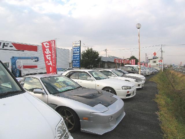 (有)カーセンター車堂 クルマドー