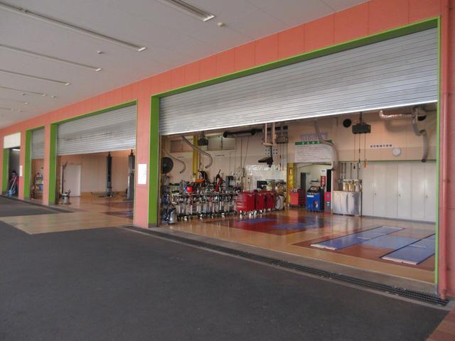 ダイハツ広島販売 神辺グラン店