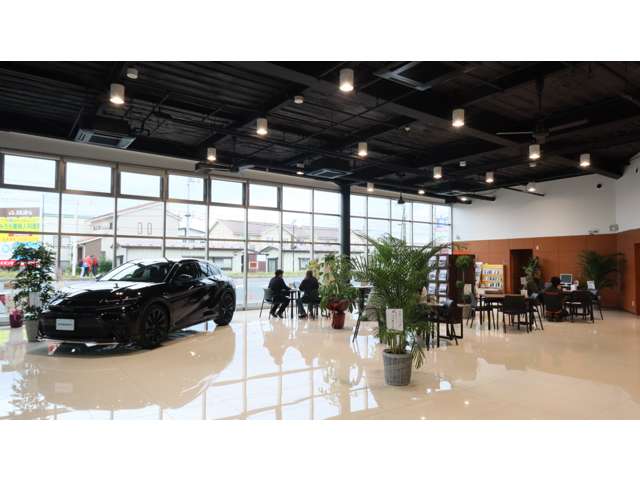 トヨタカローラ岩手(株) 南大橋店