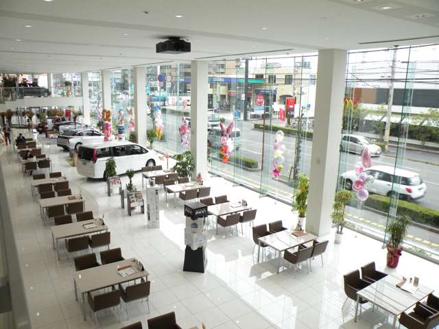 トヨタカローラ愛媛(株) 中央通店