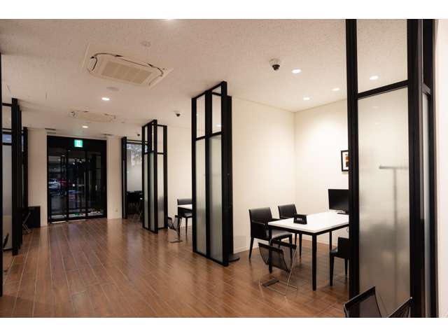 (株)関西マツダ 寝屋川店