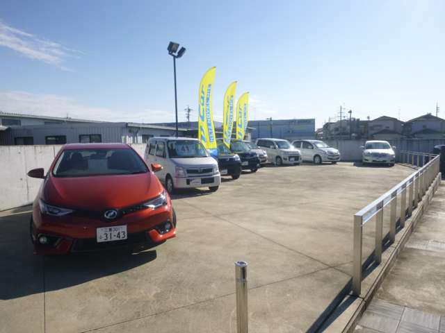 ネッツトヨタノヴェル三重(株) ネッツトヨタノヴェル三重 高茶屋店