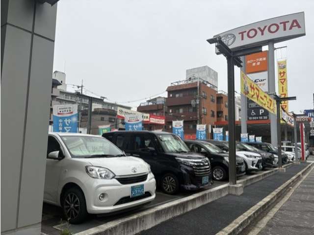 トヨタカローラ南海(株) 南港プラザ