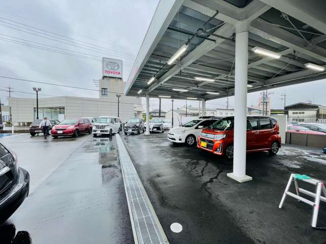 トヨタカローラネッツ岐阜(株) U-Carネッツ岐南店