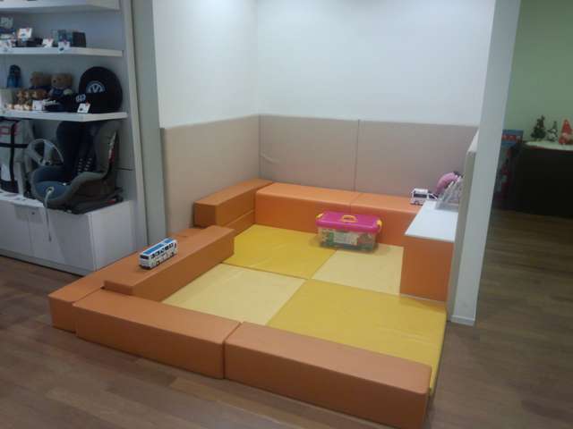 トヨタカローラ名古屋(株) Volkswagen半田