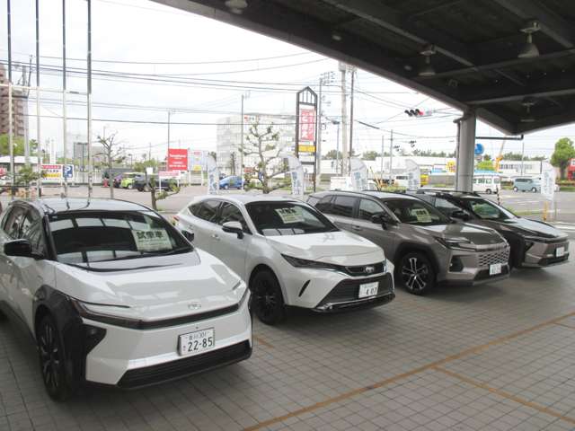 トヨタカローラ香川 宇多津店