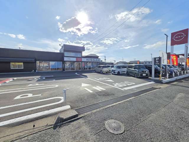 日産福岡販売 カーパレス八幡