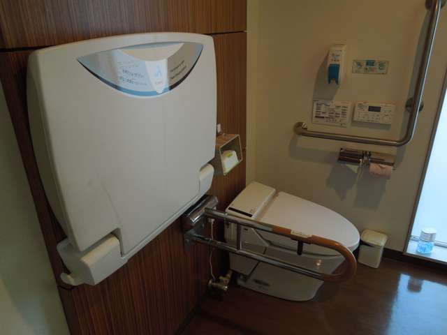 千葉トヨペット UVIS佐倉志津