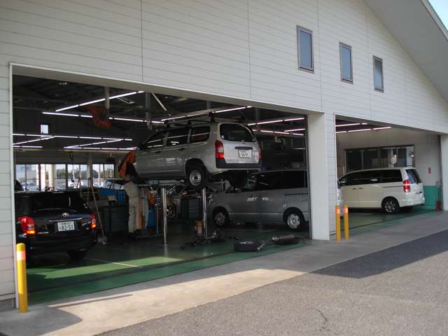トヨタカローラ三重(株) トヨタカローラ三重 U-Car鈴鹿店