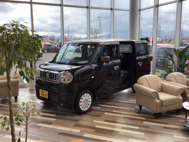 鶴田自動車 本店