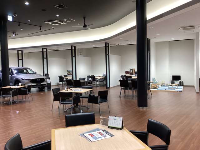 (株)神戸マツダ 西宮店