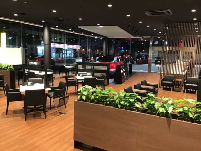 九州マツダ 飯塚店