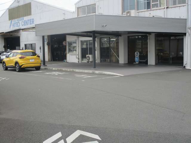 大分日産自動車 プレジールU