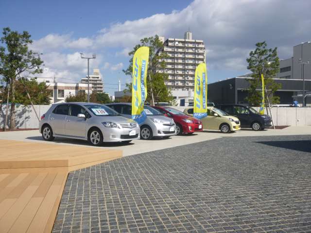 ネッツトヨタノヴェル三重(株) ネッツトヨタノヴェル三重 四日市本社店
