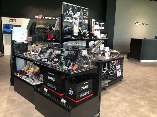 トヨタカローラ広島 GR Garage 西風新都